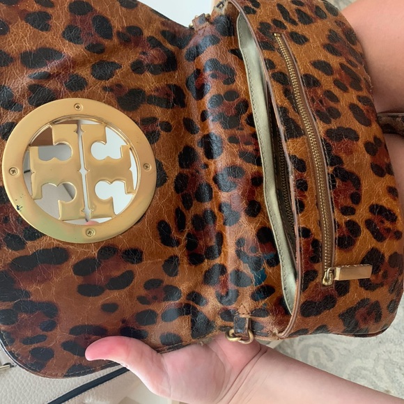 Tory Burch Leopard crossbody - Picture 4 of 6